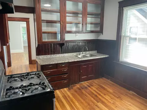 654 Elmwood Ave, Providence, RI 02907