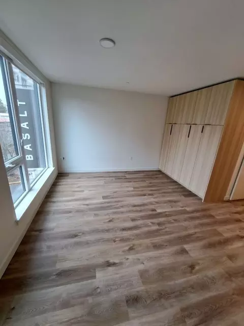 4205 SW Genesee St, Seattle, WA 98116 photo 4