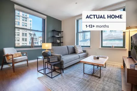 8 Whittier Pl, Boston, MA 02114