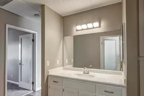 10025 Imperial Hwy, Downey, CA 90242 photo 10