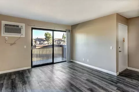 10025 Imperial Hwy, Downey, CA 90242 photo 2