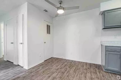 1610 E Mckinney St, Denton, TX 76209 photo 11