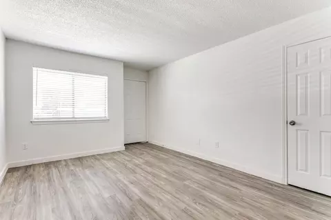 1610 E Mckinney St, Denton, TX 76209 photo 12