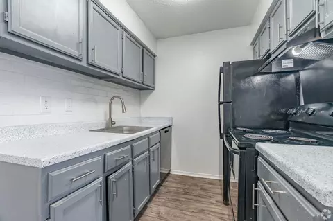 1610 E Mckinney St, Denton, TX 76209