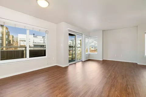 3233 SW Avalon Way, Seattle, WA 98126