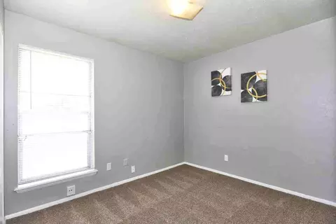 1801 S 132nd East Pl, Tulsa, OK 74108 photo 23