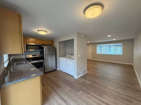 207 Dorn Ave, Everett, WA 98208 photo 2