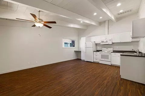 390 Rio Lindo Ave, Chico, CA 95926