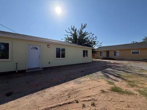 1528 Los Robles Blvd, Sacramento, CA 95838