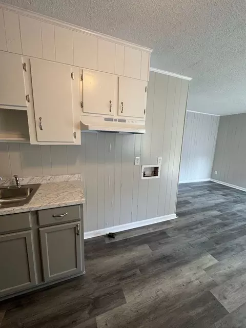 2212 Hart St, Durham, NC 27703