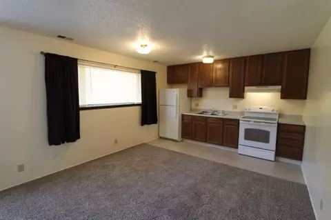 1901 Park Ave, Omaha, NE 68105