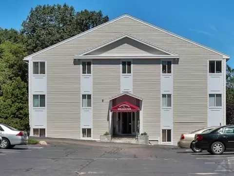 875 S Porter St, Manchester, NH 03103