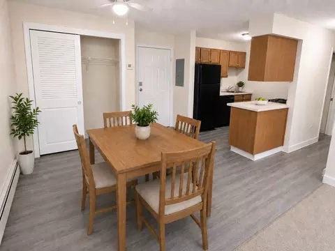 875 S Porter St, Manchester, NH 03103