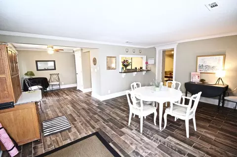 4427 Holly St, Kansas City, MO 64111