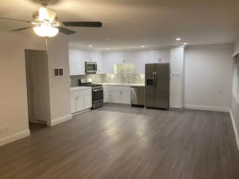 2960 Clairemont Dr, San Diego, CA 92117