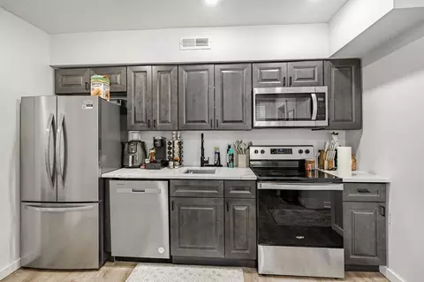 324 Darby Rd, Havertown, PA 19083