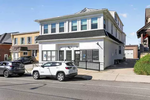324 Darby Rd, Havertown, PA 19083