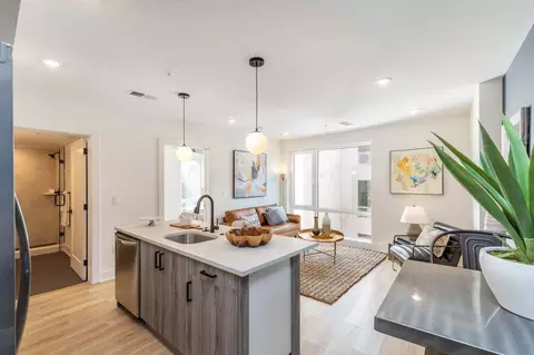 629 W Girard Ave, Philadelphia, PA 19123