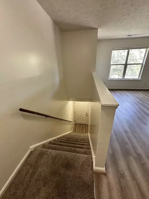 2018 E Pembroke Ave, Hampton, VA 23664 photo 5