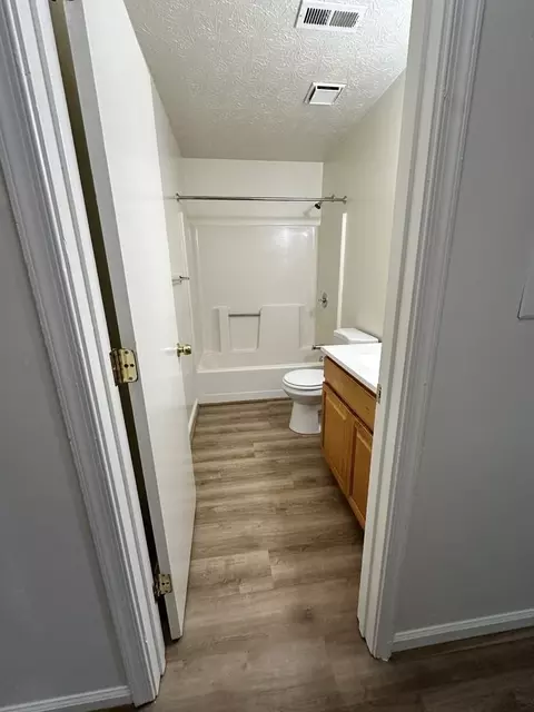 2018 E Pembroke Ave, Hampton, VA 23664 photo 18