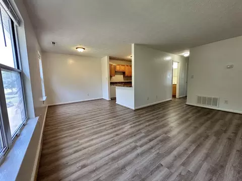 2018 E Pembroke Ave, Hampton, VA 23664 photo 11