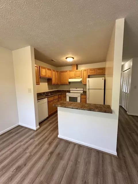 2018 E Pembroke Ave, Hampton, VA 23664 photo 7