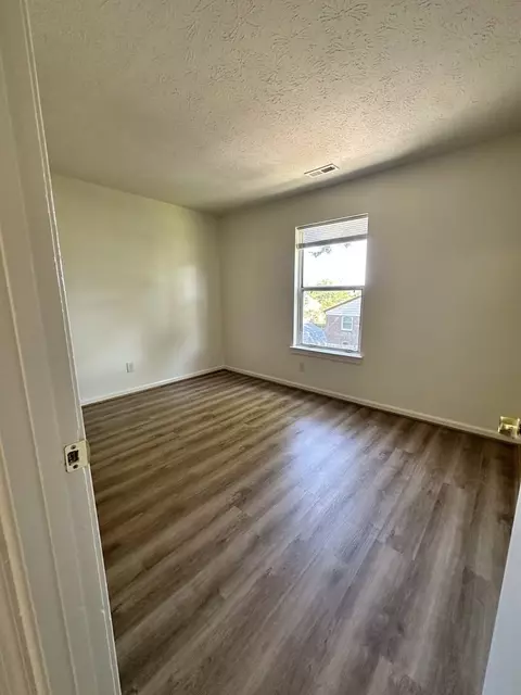 2018 E Pembroke Ave, Hampton, VA 23664 photo 22