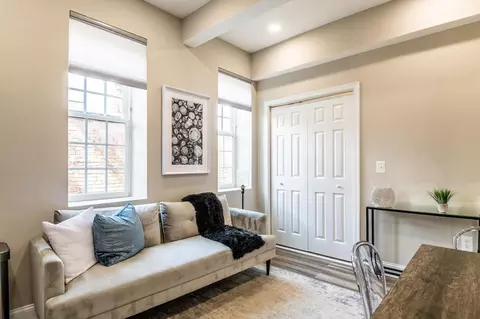1503 Vermont Ave NW, Washington, DC 20005 photo 3