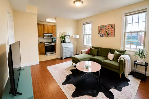 1111 Lamont St NW, Washington, DC 20010