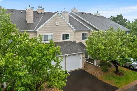 2230 Ranchview Ln N, Plymouth, MN 55447