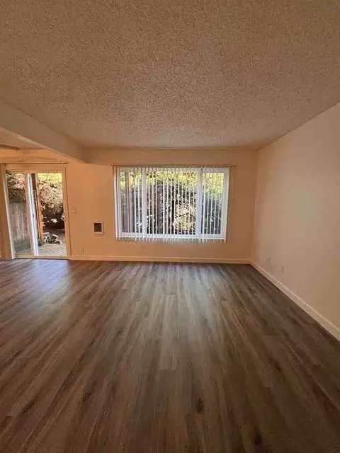 7740 SW 45th Ave, Portland, OR 97219