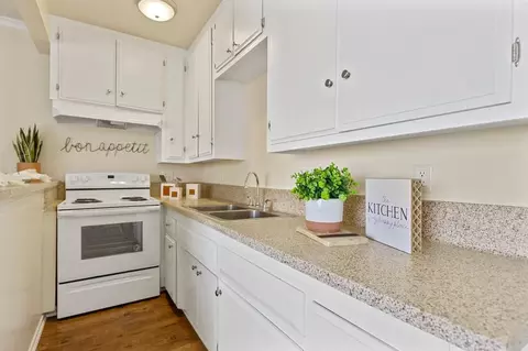 7012 Main St, Westminster, CA 92683