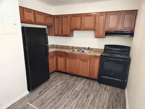 2005 2001 2003 2005 Terril Ln, West Buechel, KY 40218