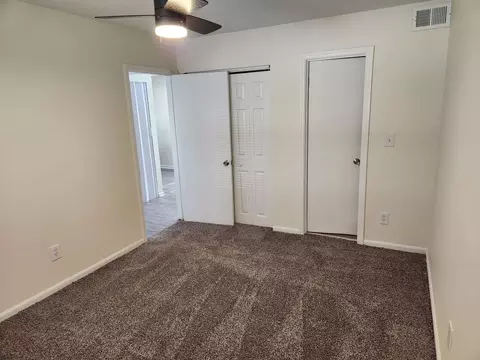 2005 2001 2003 2005 Terril Ln, West Buechel, KY 40218