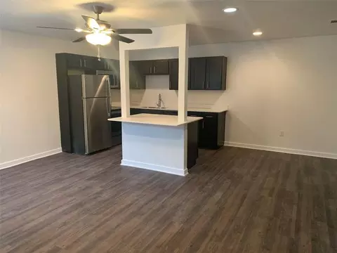 2106 Bennett Ave, Dallas, TX 75206