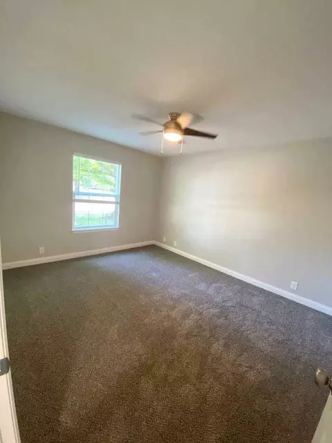 2917 2901 2905 2911 2917 Rollins Rd, Columbia, MO 65203