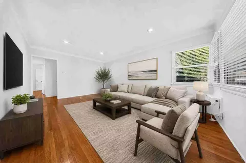 2010 Ocean Park Blvd, Santa Monica, CA 90405