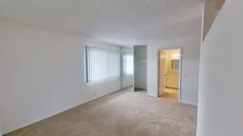 555 N Tustin Ave, Santa Ana, CA 92705