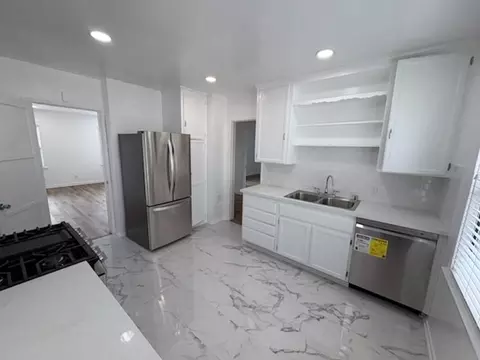 1802 Ocean Park Blvd, Santa Monica, CA 90405