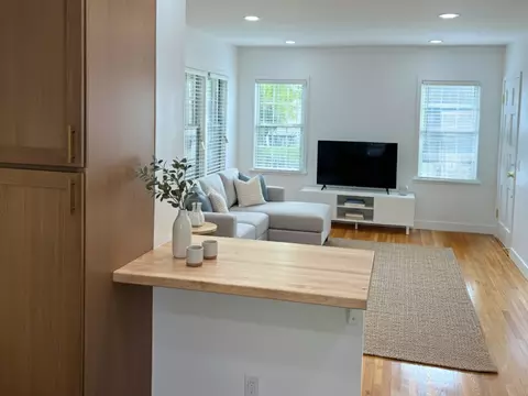 1802 Ocean Park Blvd, Santa Monica, CA 90405