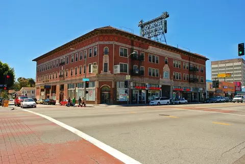 1706 W Sunset Blvd, Los Angeles, CA 90026