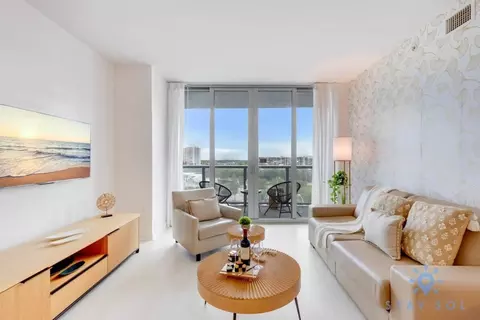 2601 E Hallandale Beach Blvd, Hallandale Beach, FL 33009