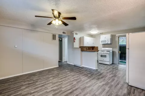 2213 Capri Dr, Fort Worth, TX 76114