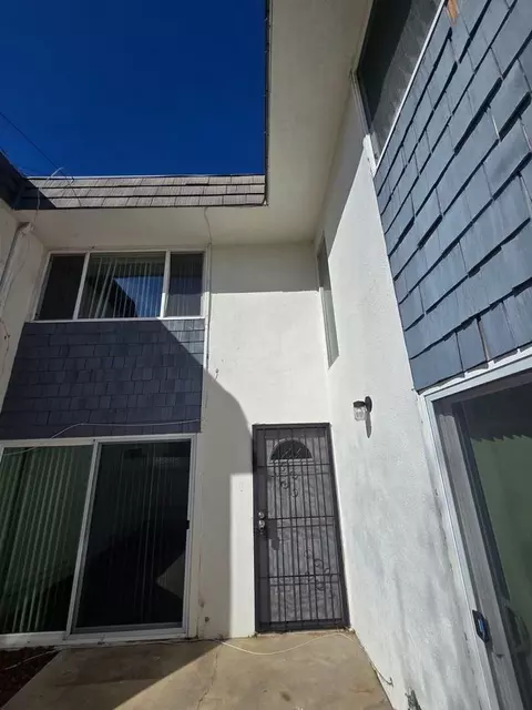 4862 Kona Dr, Huntington Beach, CA 92649