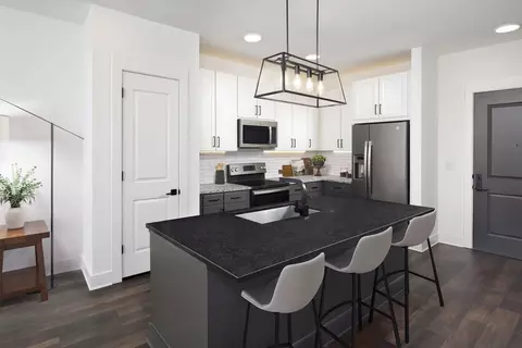 7113 Charlotte Pike, Nashville, TN 37209