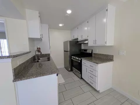 6241 Beck Ave, North Hollywood, CA 91606