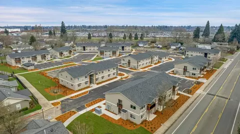3700 Riviera, Eugene, OR 97402 photo 4