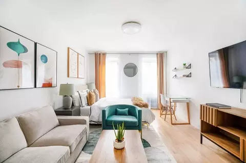 200 E 11th St, New York, NY 10003
