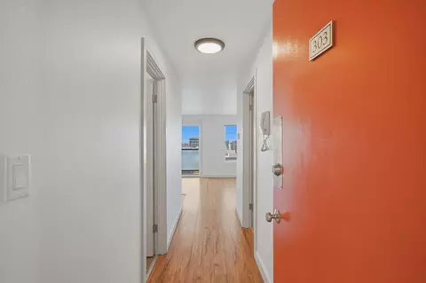 170 Melrose Ave E, Seattle, WA 98102