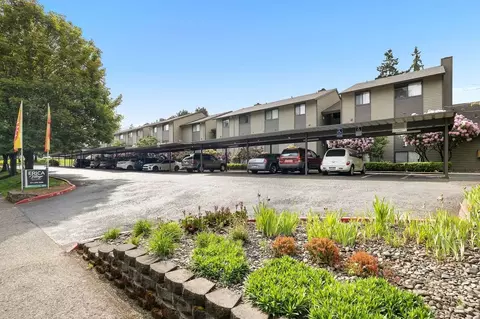 1115 NE 105th St, Salmon Creek, WA 98685